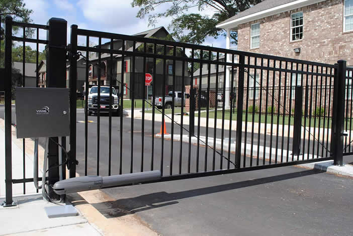 Fence contractor Oakland